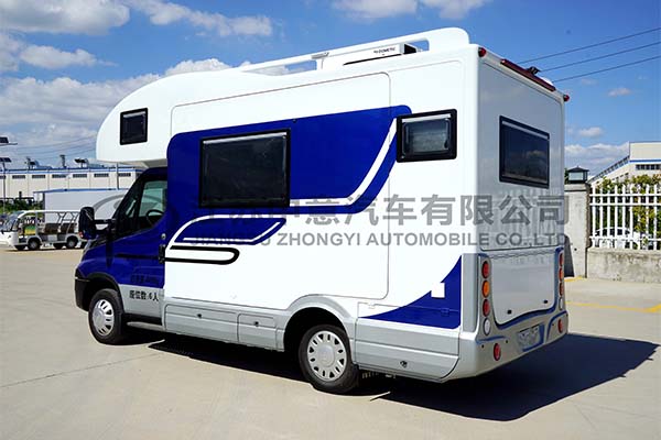中意SZY5045XLJ进口自动挡双拓展依维柯C型房车